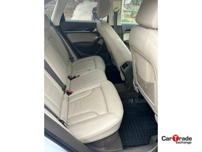 Audi Q3 2.0 TDI Quattro Base White