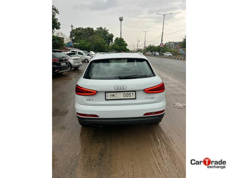 Audi Q3 2.0 TDI Quattro Base White